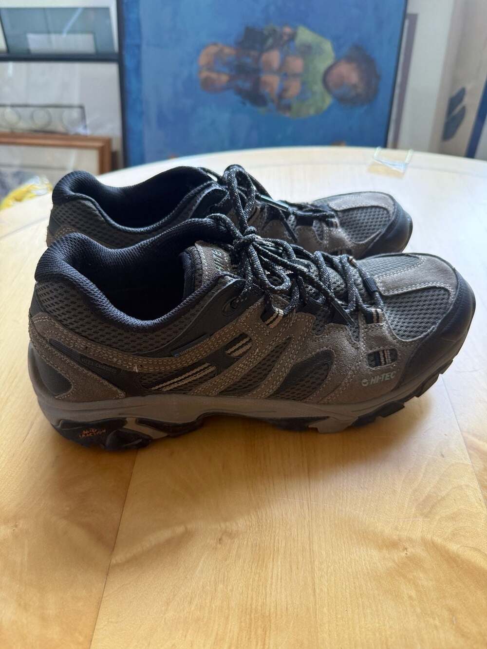 Hi-Tec Apex Size 9.5 Grey Hiking Shoes Waterproof Leather